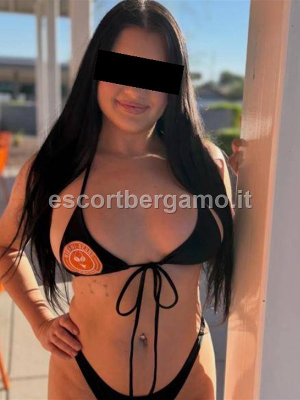 Bianca — annuncio escort a Nembro · Valle Seriana
